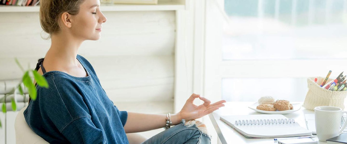 10-Healthy-Work-Habits-While-Working-from-Home